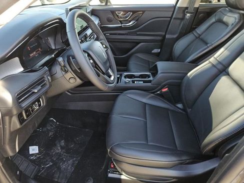 Used 2025 Lincoln Corsair Premiere w/ Equipment Group 101A image 19