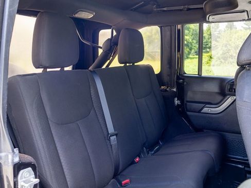 Used 2017 Jeep Wrangler Unlimited Sport w/ Quick Order Package 24S image 21