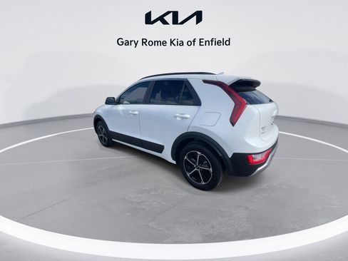New 2025 Kia Niro LX image 6