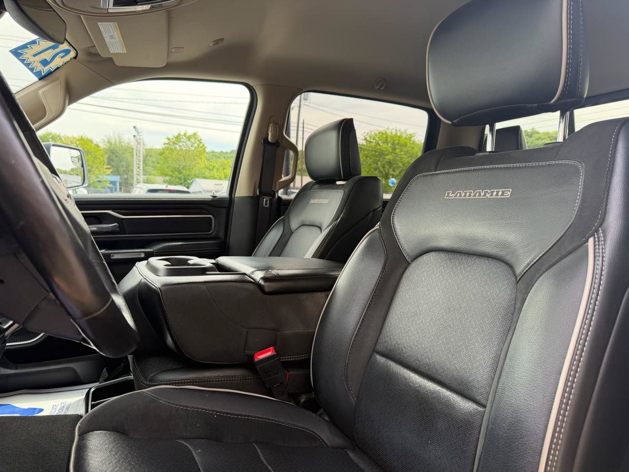 Used 2021 RAM 1500 Laramie AWD/4WD image 11