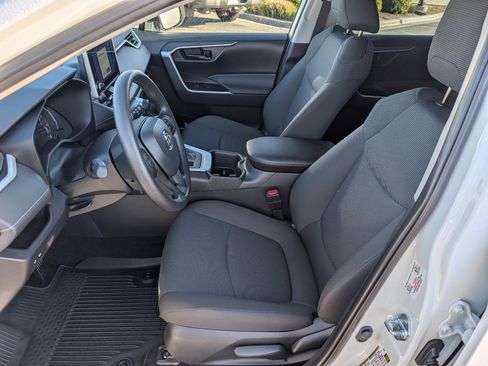 Used 2025 Toyota RAV4 LE image 2