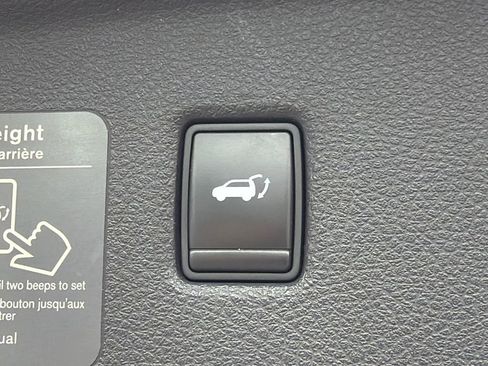 Used 2021 INFINITI QX50 Luxe FWD image 19