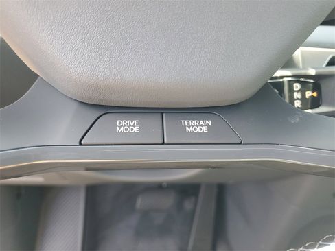 New 2026 Kia EV9 Wind image 13