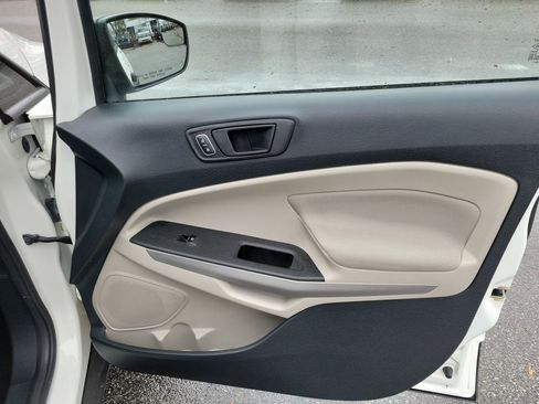 Used 2018 Ford EcoSport S image 28