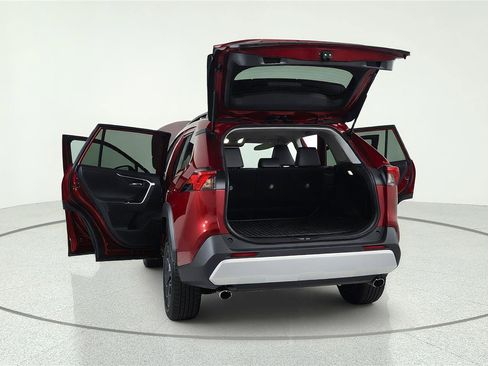 Used 2024 Toyota RAV4 Adventure AWD/4WD image 7