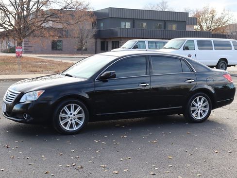 Used 2009 Toyota Avalon Limited image 10