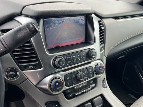 Used 2015 Chevrolet Suburban LT w/ Luxury Package image 22