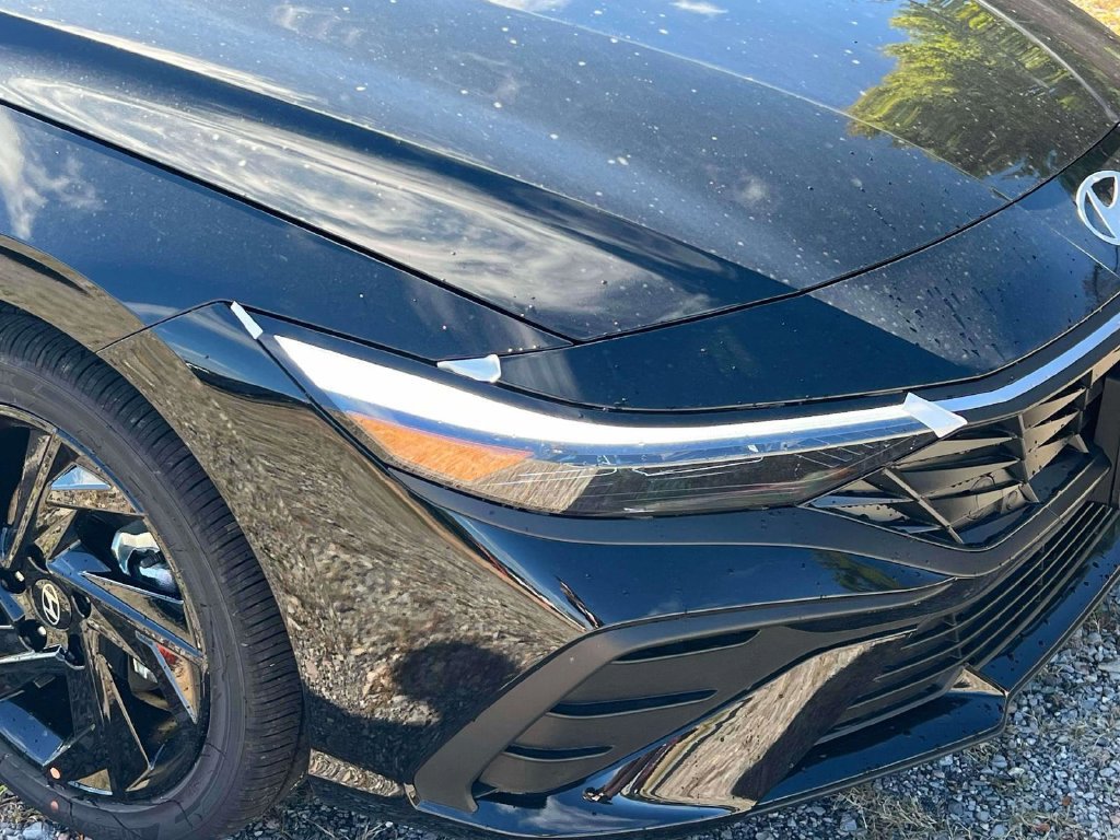 New 2026 Hyundai Elantra SEL Sport FWD image 7