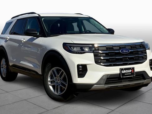 New 2026 Ford Explorer Active w/ Active Comfort Package image 2