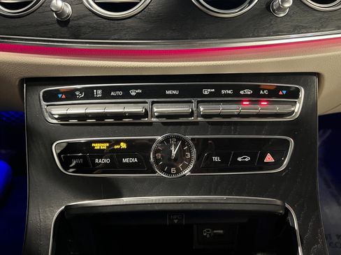 Used 2020 Mercedes-Benz E 350 4MATIC Sedan w/ Parking Assistance Package image 19