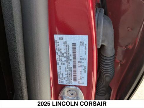 New 2025 Lincoln Corsair Grand Touring w/ Jet Appearance Package AWD/4WD image 15