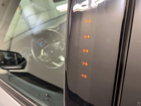 Certified 2023 Ford Explorer Limited w/ Hybrid Equipment Group 310A image 31