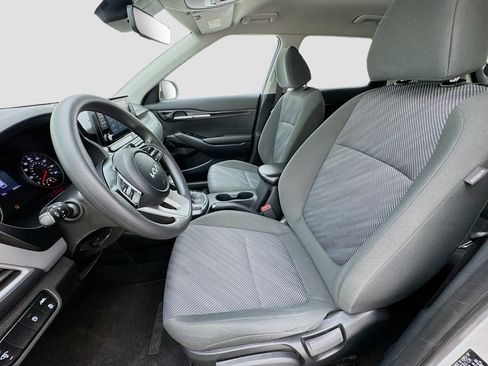 Used 2023 Kia Seltos LX AWD/4WD image 13