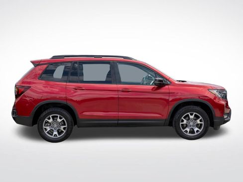 Certified 2023 Honda Passport TrailSport image 4