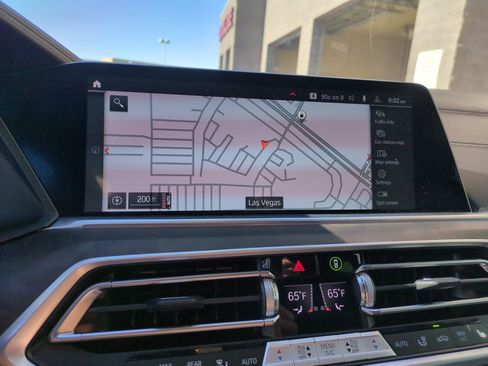 Used 2023 BMW X5 xDrive40i w/ M Sport Package image 21