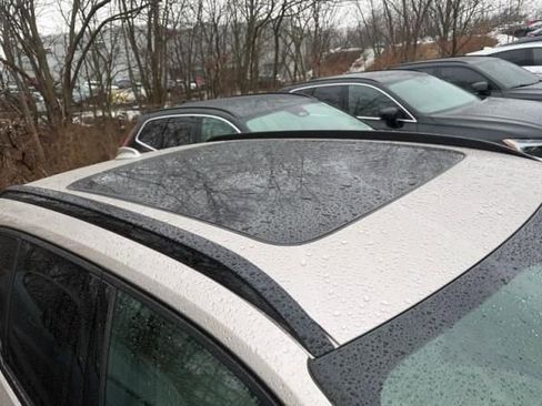 Certified 2023 Volvo XC40 B5 Plus w/ Driver Assist Package image 5