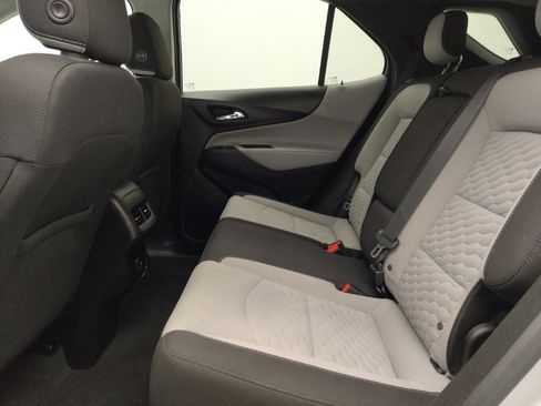 Used 2019 Chevrolet Equinox LT image 18
