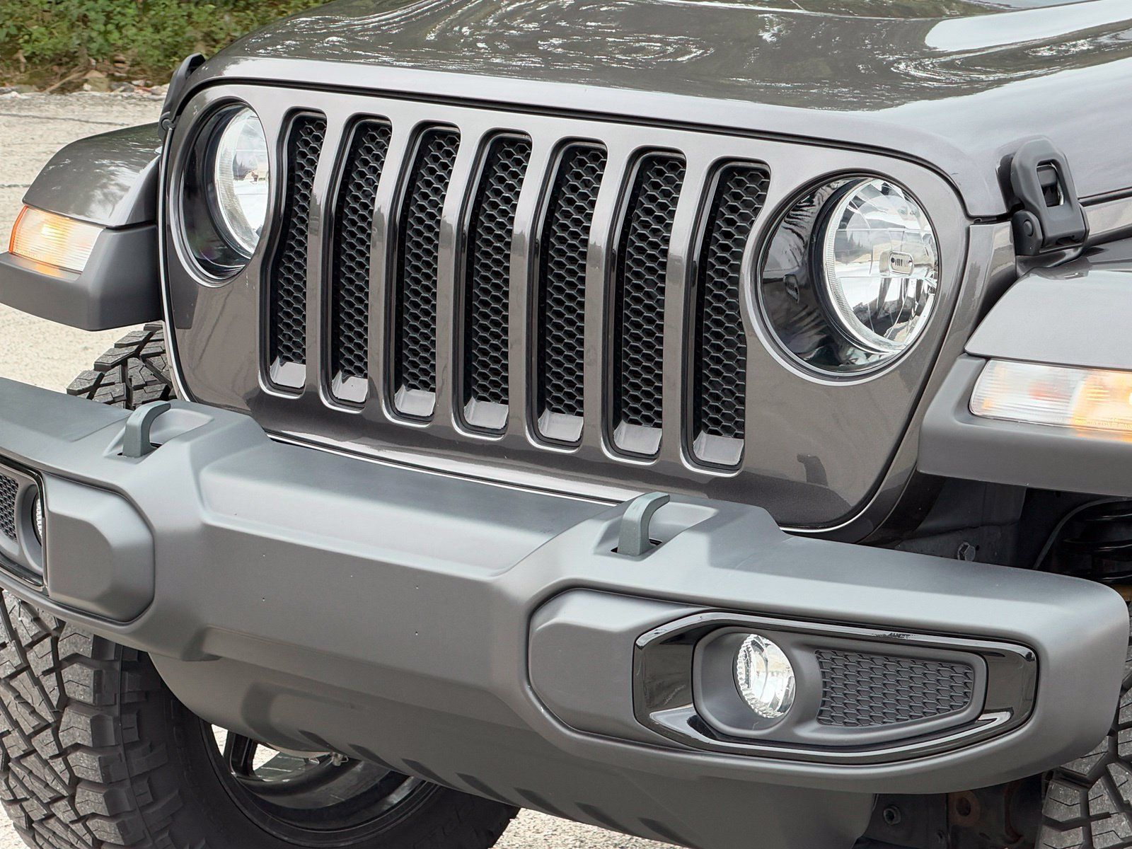 Used 2021 Jeep Wrangler Unlimited Sahara AWD/4WD image 12