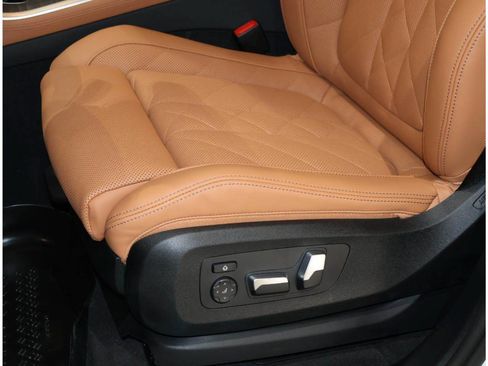 Used 2026 BMW X5 xDrive50e w/ Premium Package AWD/4WD image 14
