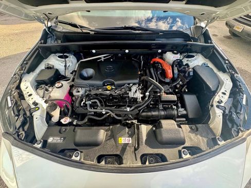 Used 2021 Toyota Venza Limited w/ Advanced Technology Package image 21