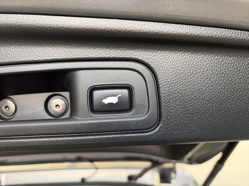 Used 2022 Honda Pilot Special Edition image 16