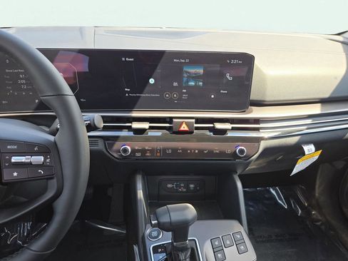 New 2026 Kia Sportage SX image 25