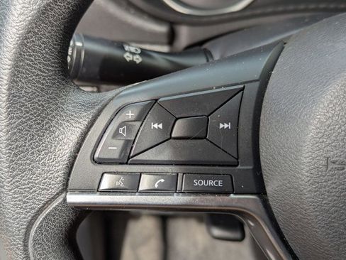 Used 2020 Nissan Versa S image 15