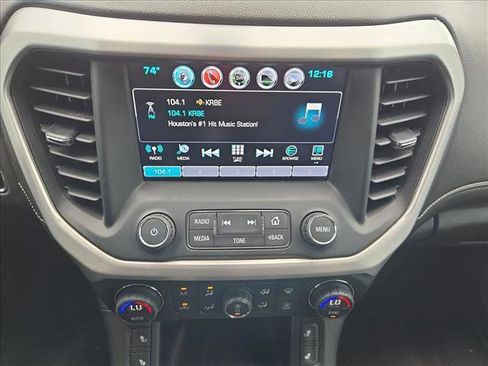 Used 2017 GMC Acadia SLT image 10