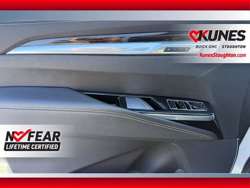 Used 2025 Cadillac Escalade Premium Luxury w/ Touring Package image 18