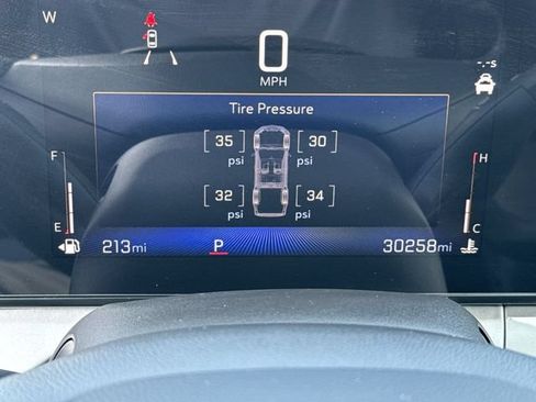 Used 2024 Chevrolet Trax LT w/ Driver Confidence Package FWD image 26