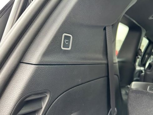 New 2026 Chrysler Pacifica Select w/ S Appearance Package AWD/4WD image 14