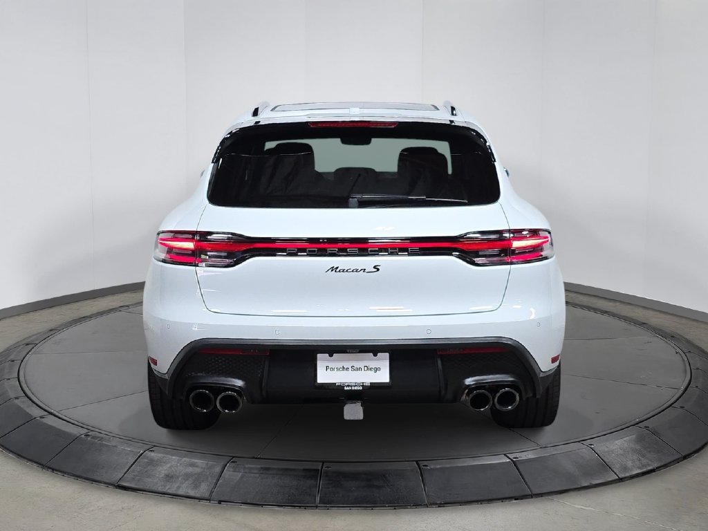 Certified 2025 Porsche Macan S AWD/4WD image 6