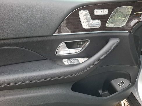 Used 2022 Mercedes-Benz GLS 450 4MATIC image 8