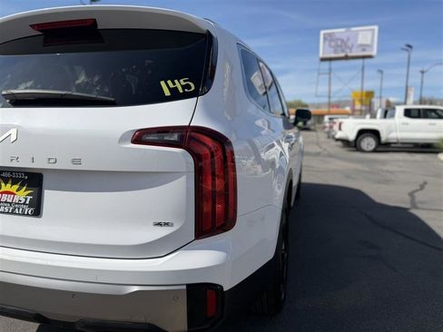 Used 2025 Kia Telluride S image 12