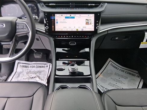 New 2026 Jeep Grand Cherokee Limited image 12