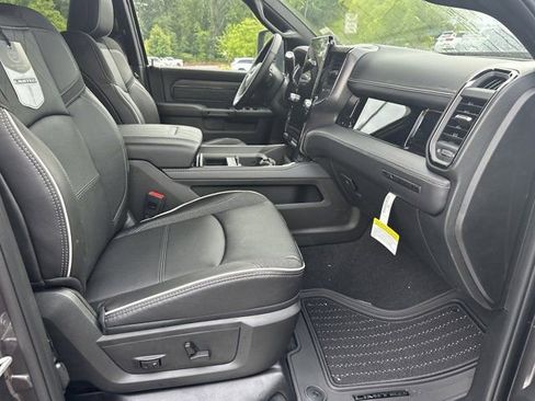 New 2025 RAM 2500 Limited image 11