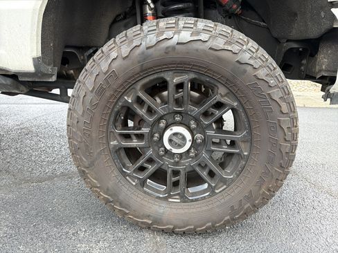 Used 2024 Ford F350 Limited w/ FX4 Off-Road Package image 34