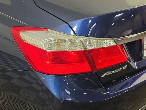 Used 2013 Honda Accord LX image 35