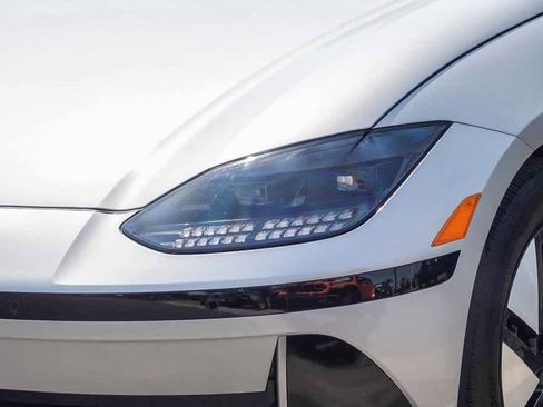 Used 2025 Hyundai Ioniq 6 SE image 8