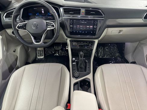 Used 2024 Volkswagen Tiguan SE R-Line AWD/4WD image 12