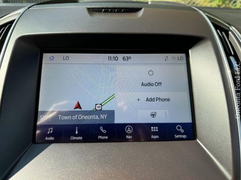 Used 2020 Ford Edge Titanium image 27