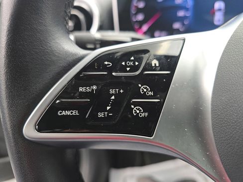 Used 2025 Mercedes-Benz C 300 Sedan image 35