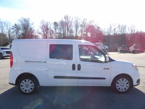 Used 2019 RAM ProMaster City Tradesman SLT image 7