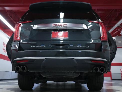 Used 2022 GMC Yukon Denali w/ Denali Premium Package image 33