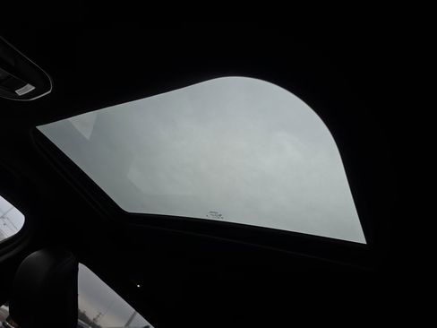 Used 2023 Jeep Grand Cherokee L Laredo image 33