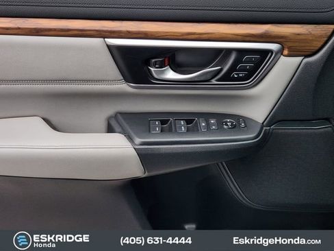 Used 2017 Honda CR-V Touring image 24