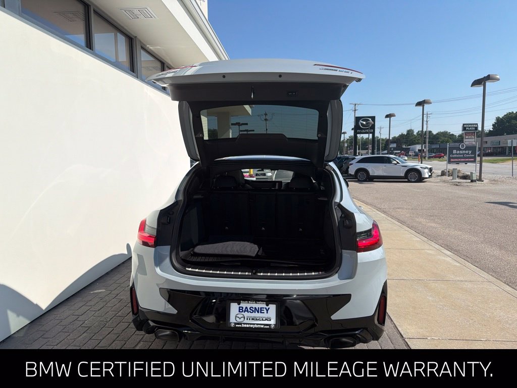 Certified 2025 BMW X4 xDrive30i w/ M Sport Package AWD/4WD image 7