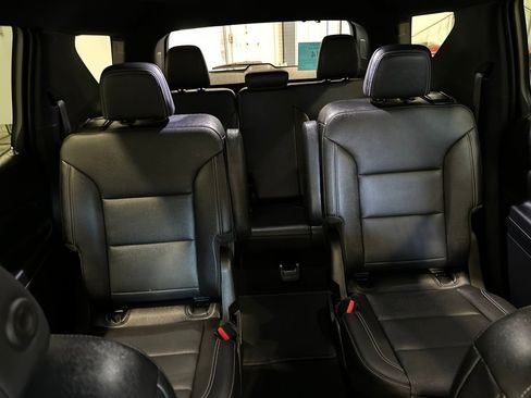 Used 2026 Chevrolet Traverse LT AWD/4WD image 26