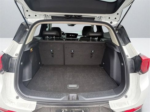 Used 2024 Buick Encore GX Sport Touring image 5