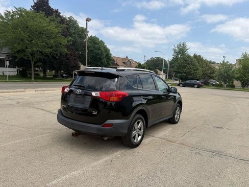 Used 2015 Toyota RAV4 XLE AWD/4WD image 7